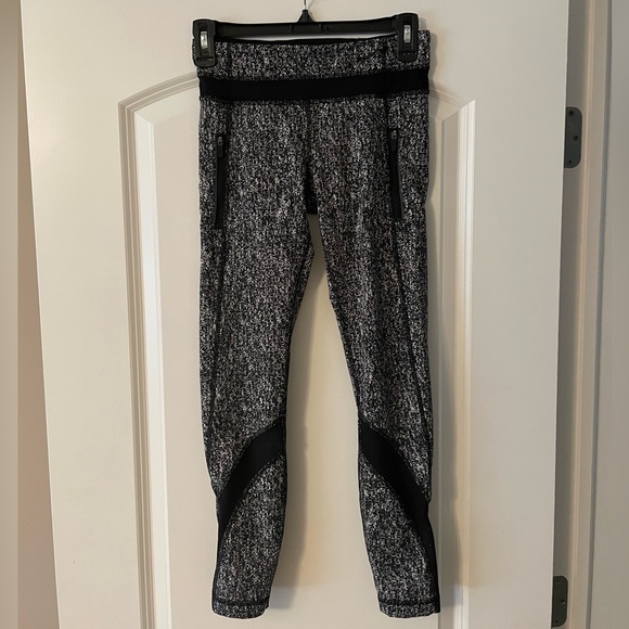 Lululemon Leggings - Picture 1 of 4